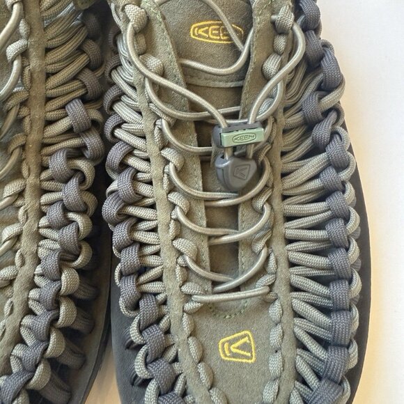 KEEN UNEEK Mens 11.5 Green Yellow Bungee Braided Rope Hiking Water Sport Sandals